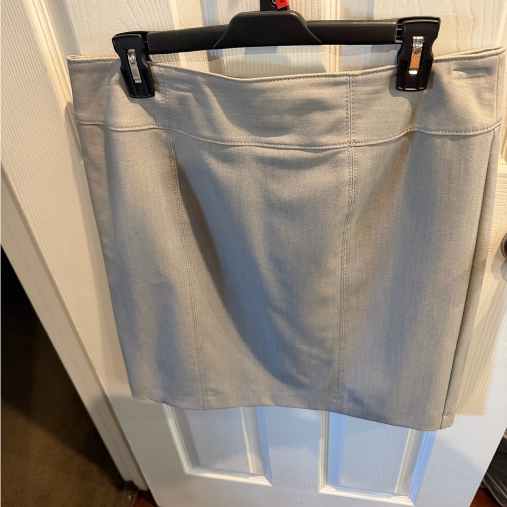 Worthington Gray Skirt